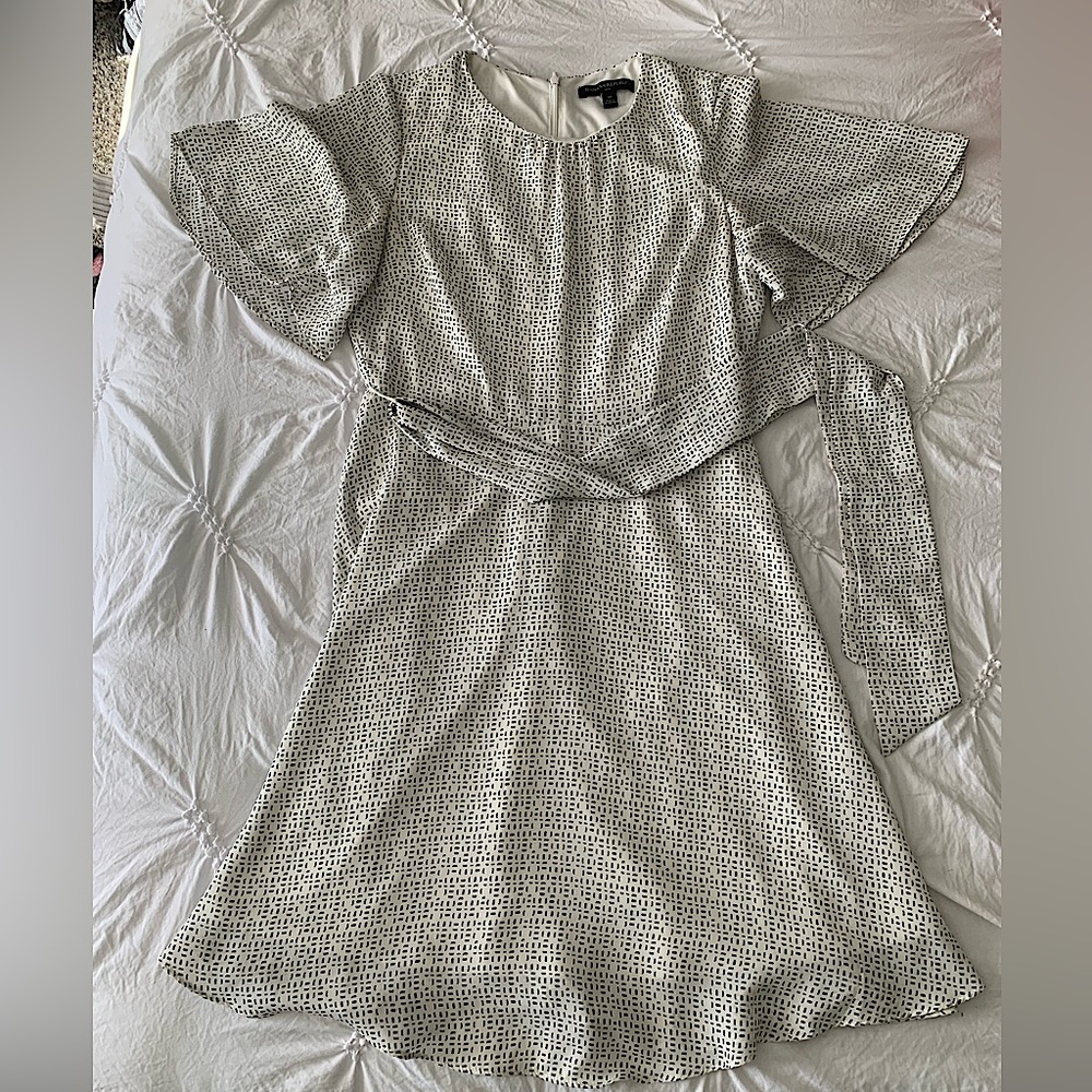 Banana Republic Ivory Black Pattern Dress Size 2 Petite